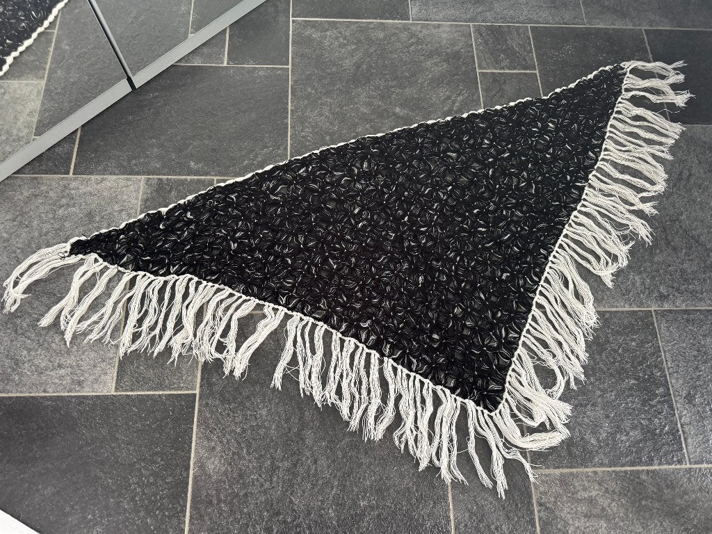 NIEUWE SPAANSE STOLA 140 CM BREED, Kleding | Dames, Overige typen, Zwart, Nieuw, Ophalen