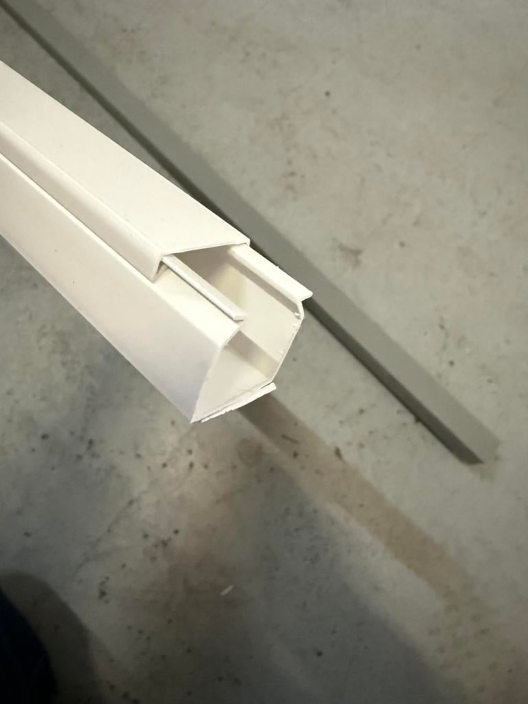 ‼️Kabelgoot pvc kabelkokers kabelkanal ‼️, Ophalen, Zo goed als nieuw, Kunststof, Plinten
