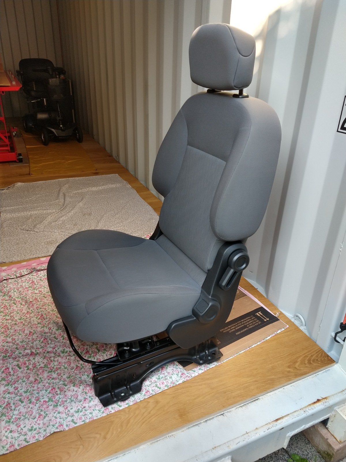 Nieuwe bestuurder stoel Peugeot partner, Auto-onderdelen, Ophalen, Nieuw, Peugeot