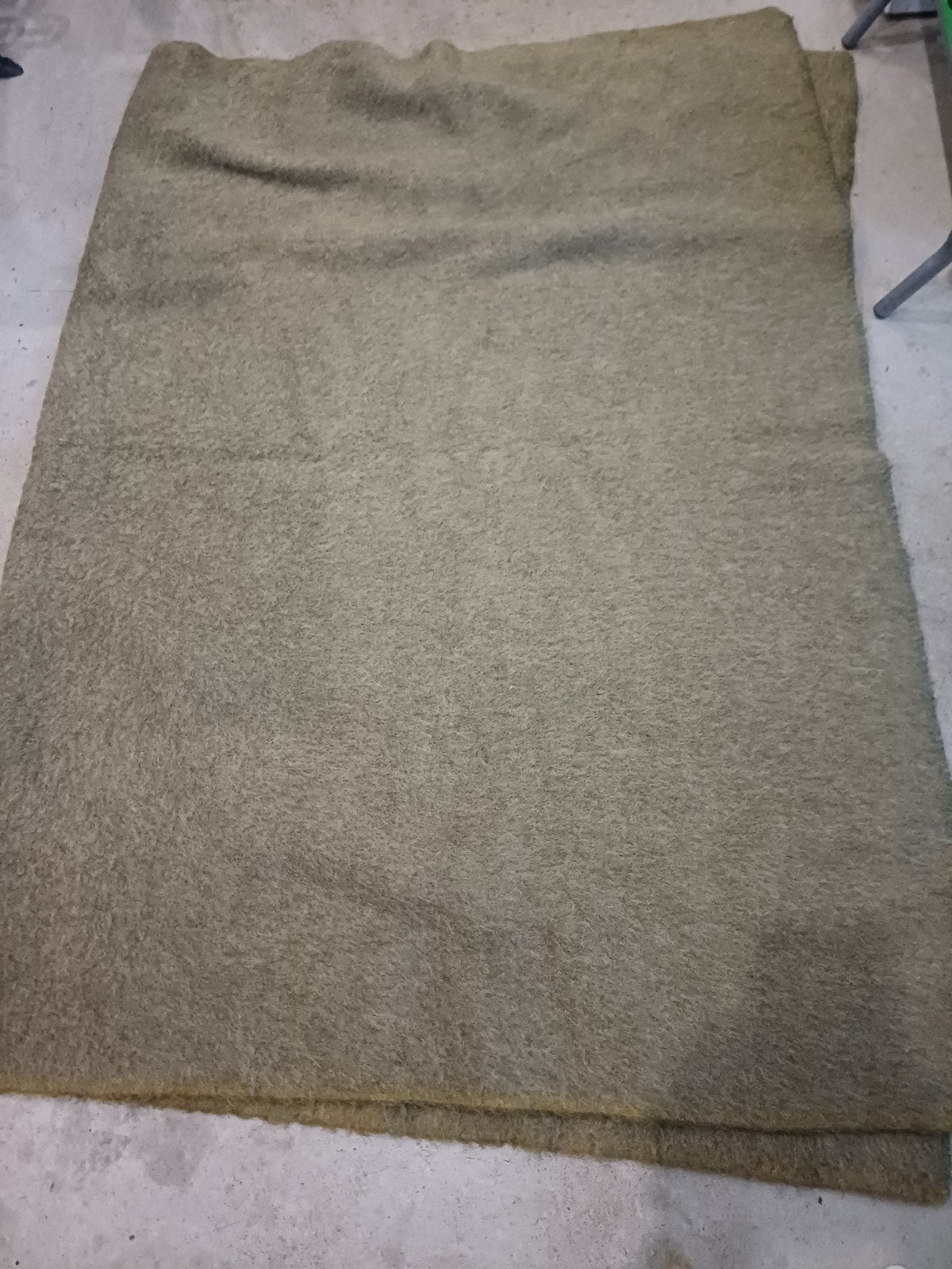 Antieke wollen deken van AaBe,  Vintage  150 x 250, Antiek en Kunst, Ophalen