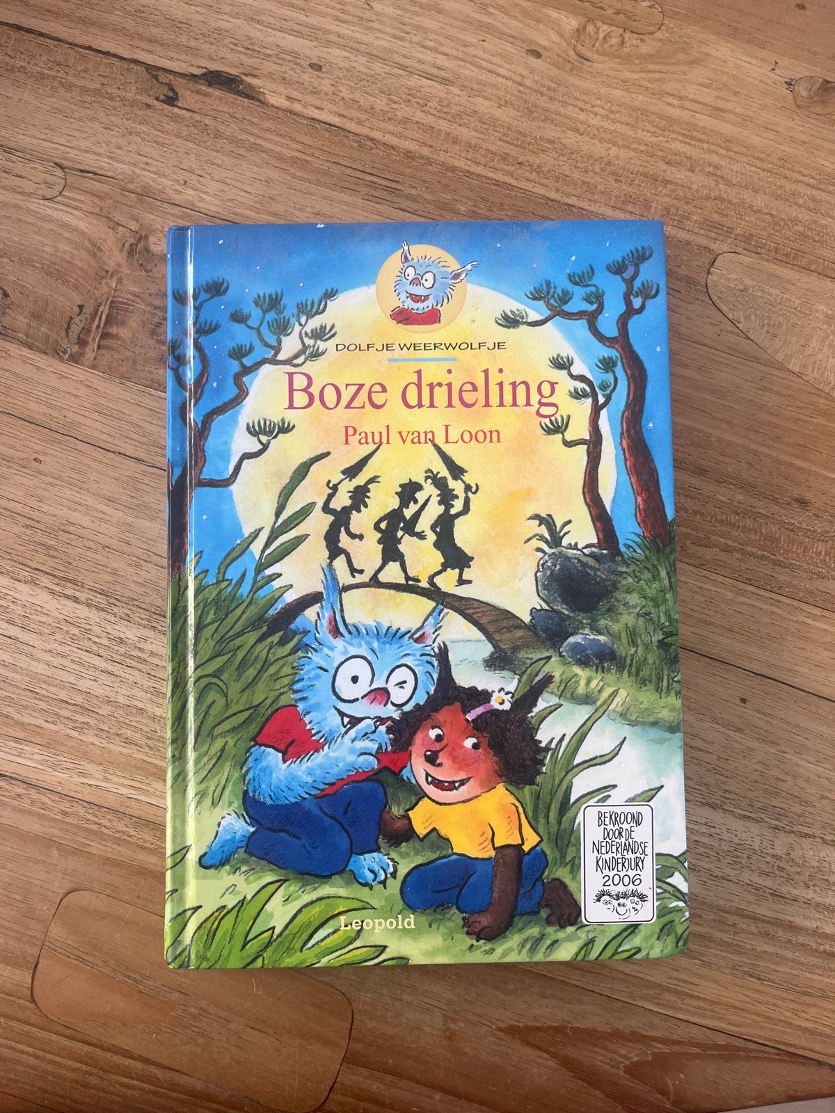 Paul van Loon - Boze drieling, Boeken, Fictie algemeen, Paul van Loon, Ophalen of Verzenden, Zo goed als nieuw
