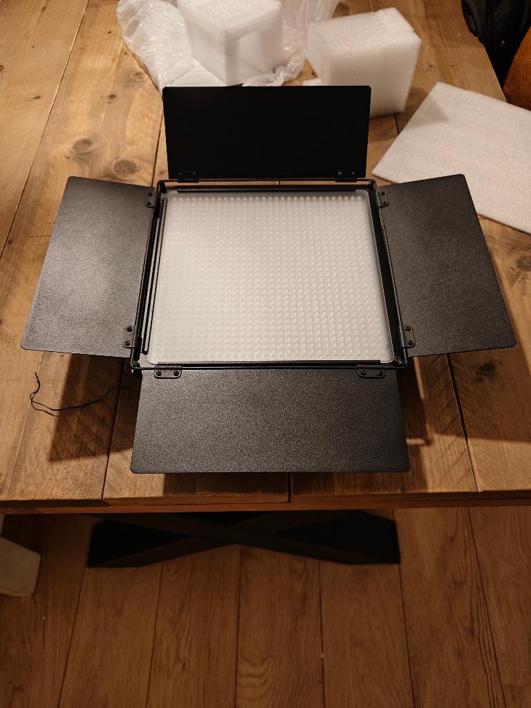 Bresser SH-900A LED Videolamp, Ophalen, Nieuw, Lamp of Flitsset
