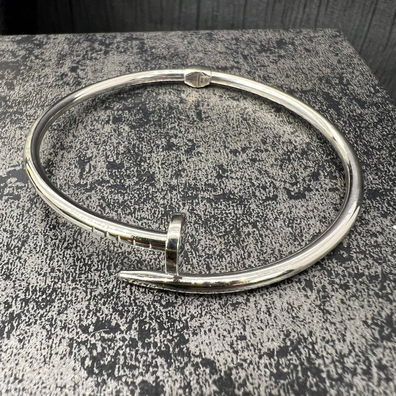 14 karaat witgouden armband spijker model, Sieraden, Tassen en Uiterlijk, Armbanden, Ophalen of Verzenden, Nieuw, Goud