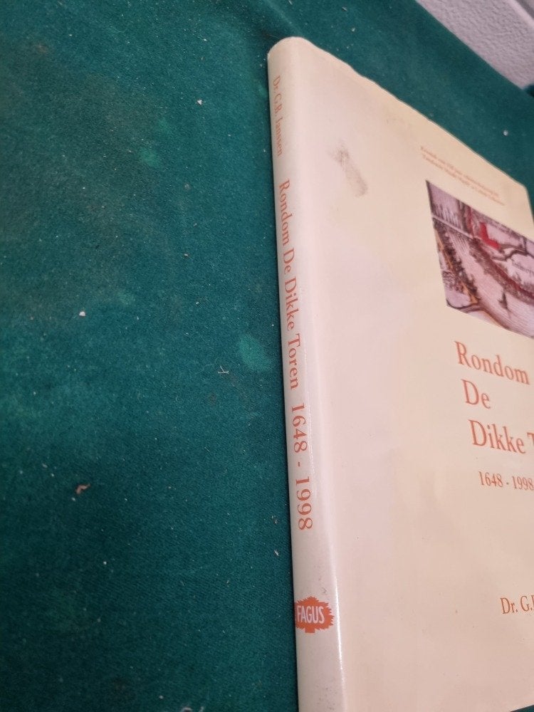 boek rondom de dikke toren lobith tolkamer, Ophalen of Verzenden