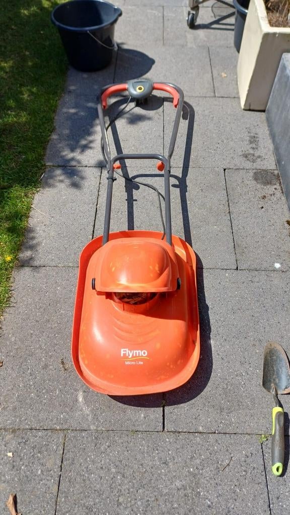 Flymo Micro Lite Grasmaaier - Compact en Lichtgewicht, Tuin en Terras, Grasmaaiers, Ophalen, Gebruikt, Elektrische grasmaaier