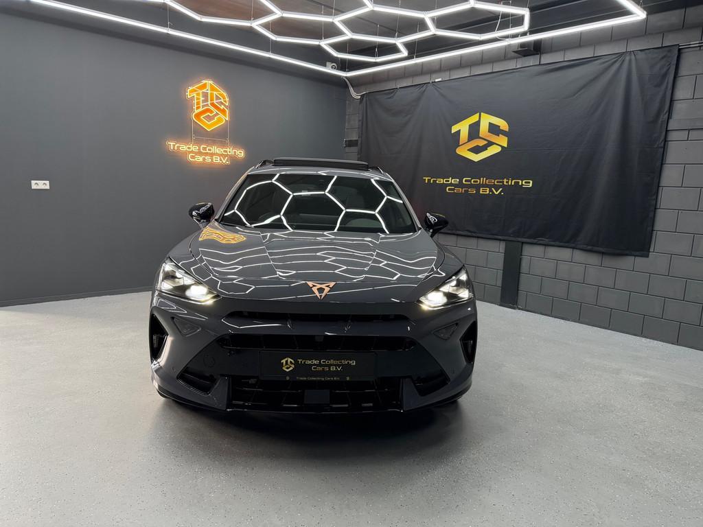 CUPRA Formentor 1.5 TSI e-Hybrid PANO-KEYLESS-CAM-ACC-CARPLA, 1498 cc, Zwart, 4 cilinders, Bedrijf