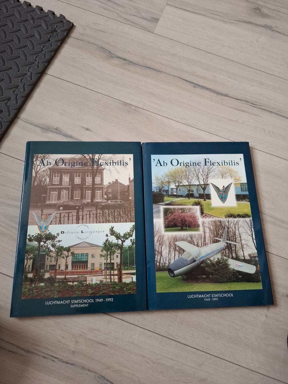 diverse boeken landmacht luchtmacht, Verzamelen, Ophalen, Luchtmacht, Nederland, Boek of Tijdschrift