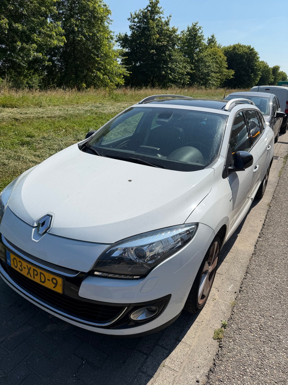 Renault Mégane 2.0 16V Estate 2012 kapotte versnellingsbak, Auto's, Renault, 4 cilinders, Wit, Origineel Nederlands, Stationwagon