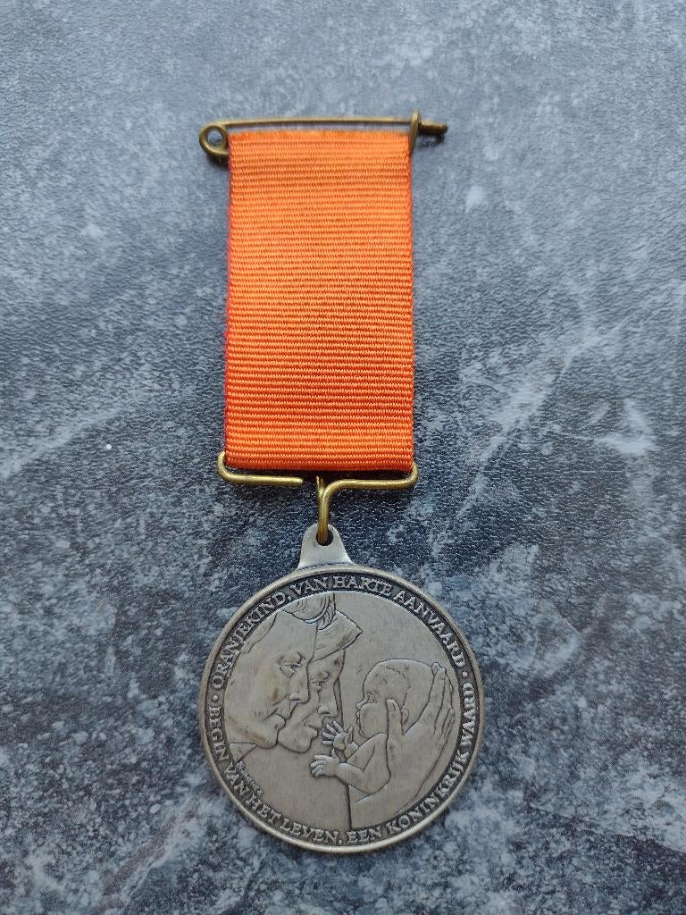 Collectors item geboorte Amalia, Verzamelen, Ophalen of Verzenden, Zo goed als nieuw, Nederland, Speld(je) of Lepel(tje)