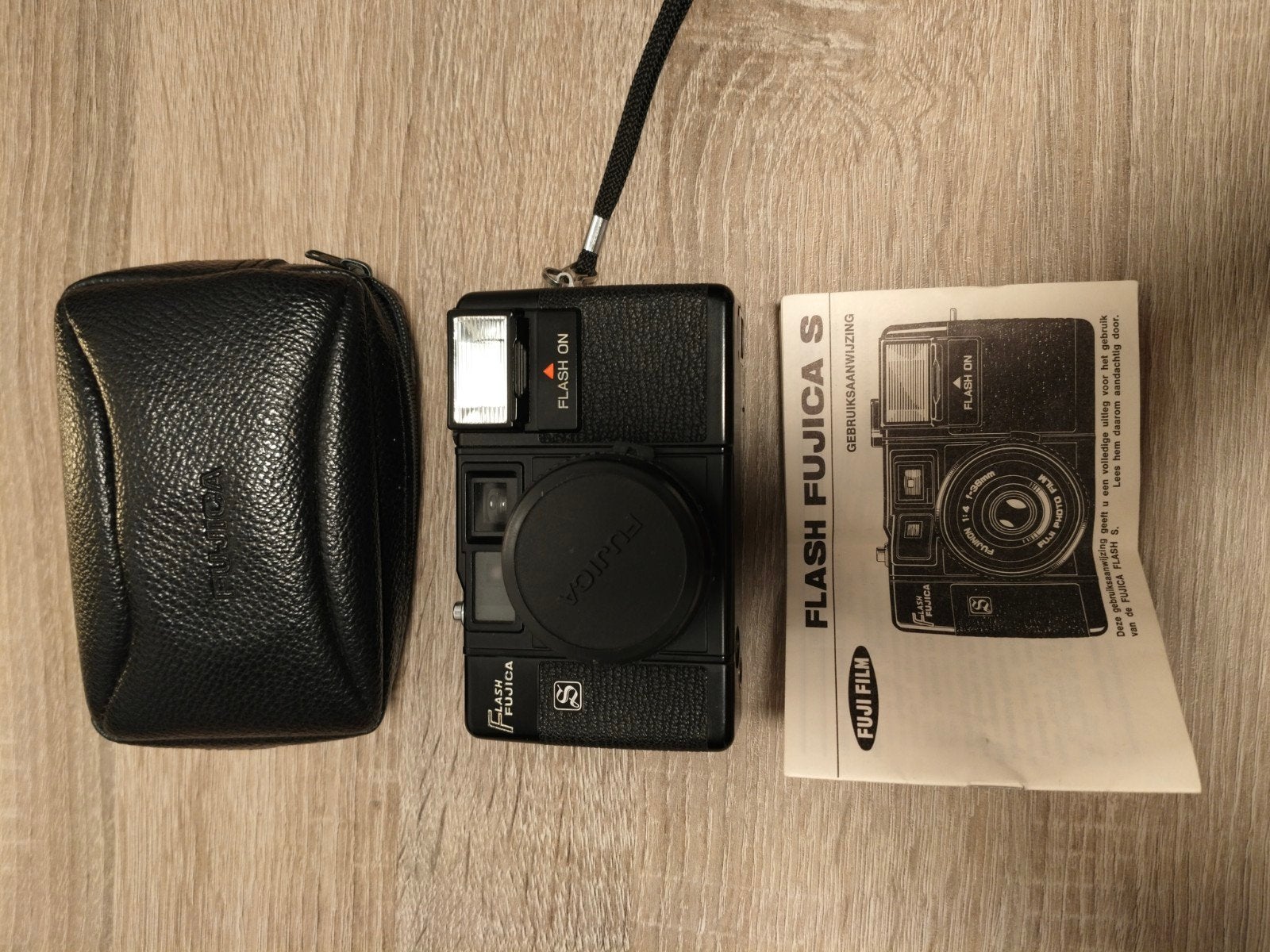 Fuji Flash Fujica S Compact Camera met Tasje en Handleiding, Ophalen of Verzenden, Zo goed als nieuw, Compact, Fuji