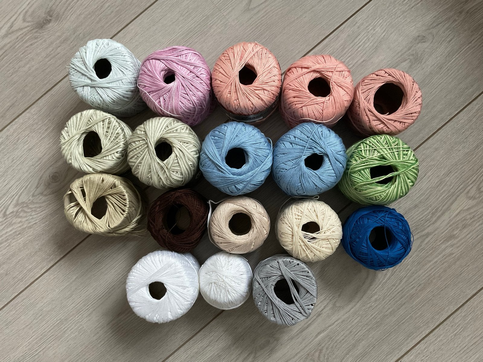 Haakgaren bollen in diverse kleuren - Nieuw en restanten, Ophalen of Verzenden, Zo goed als nieuw, Haken, Wol of Garen