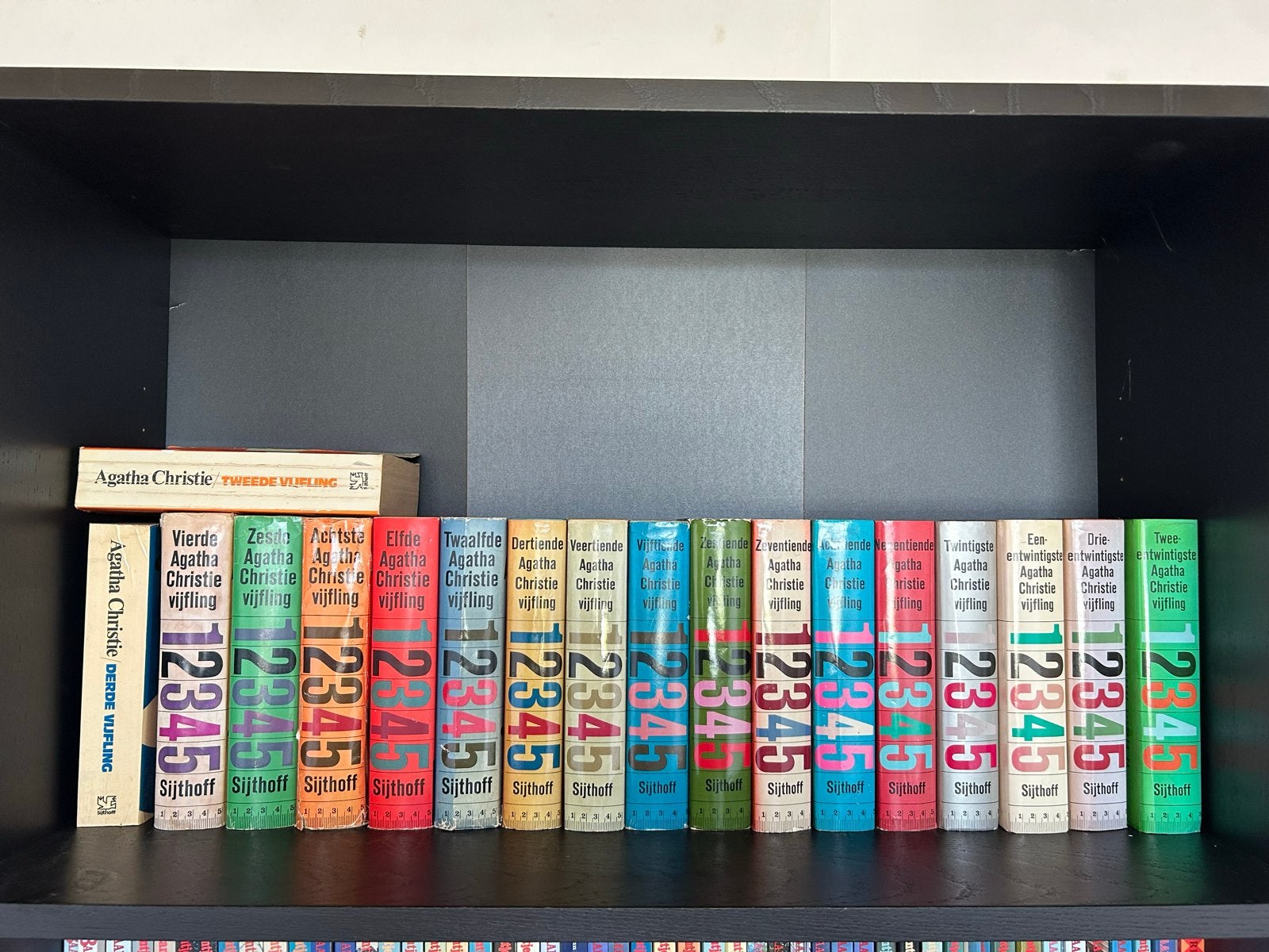 Agatha Christie Sijthoff Vijfling Collectie - 17 Boeken, Ophalen of Verzenden, Gelezen, Nederland