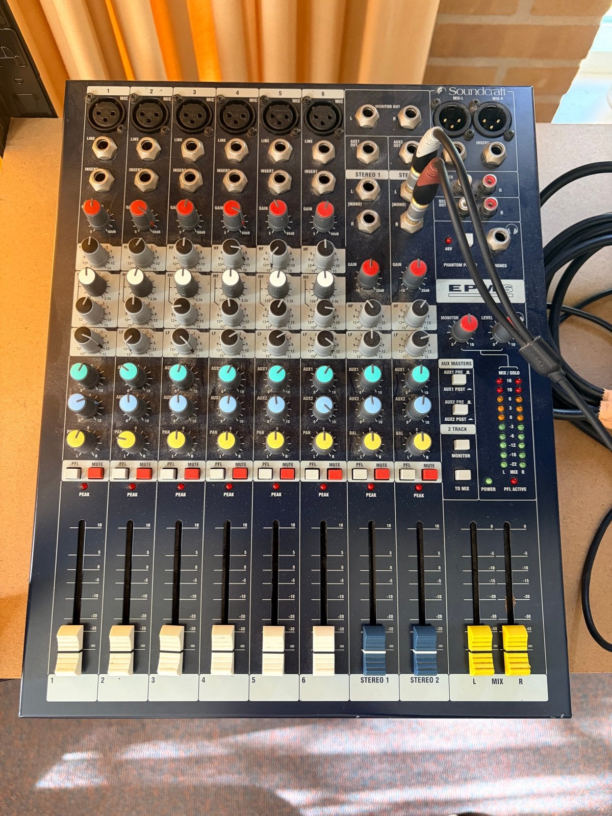 Soundcraft EPM6 Mengpaneel - 6 kanalen, Muziek en Instrumenten, Ophalen, Gebruikt, 5 tot 10 kanalen, Microfooningang