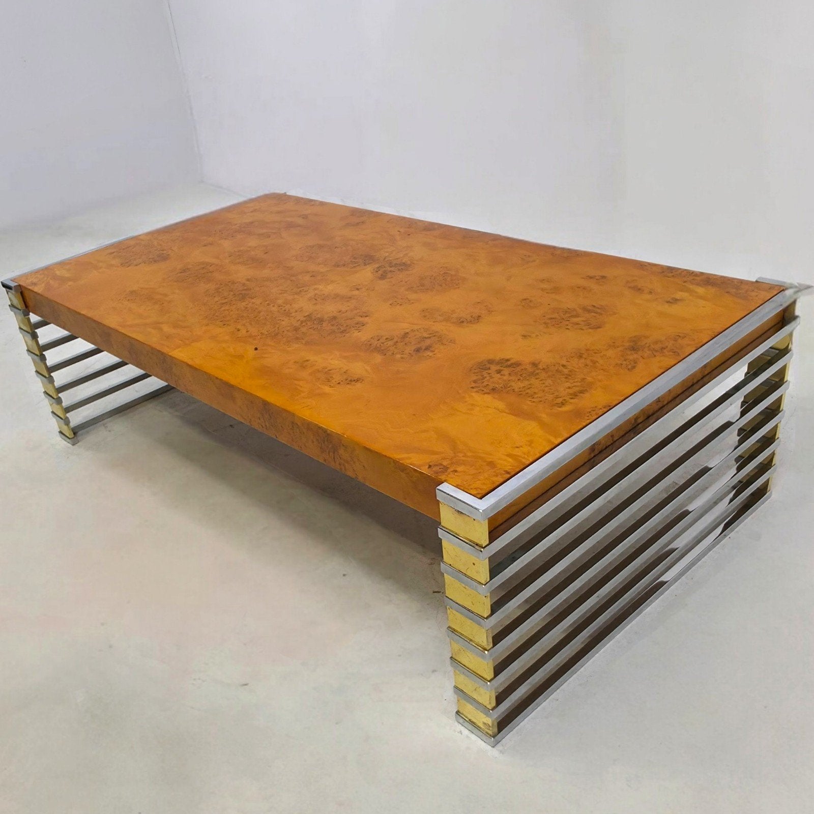 Vintage burl wood salontafel 70s Italiaans mid century, Gebruikt, Metaal, Rechthoekig, 50 tot 100 cm