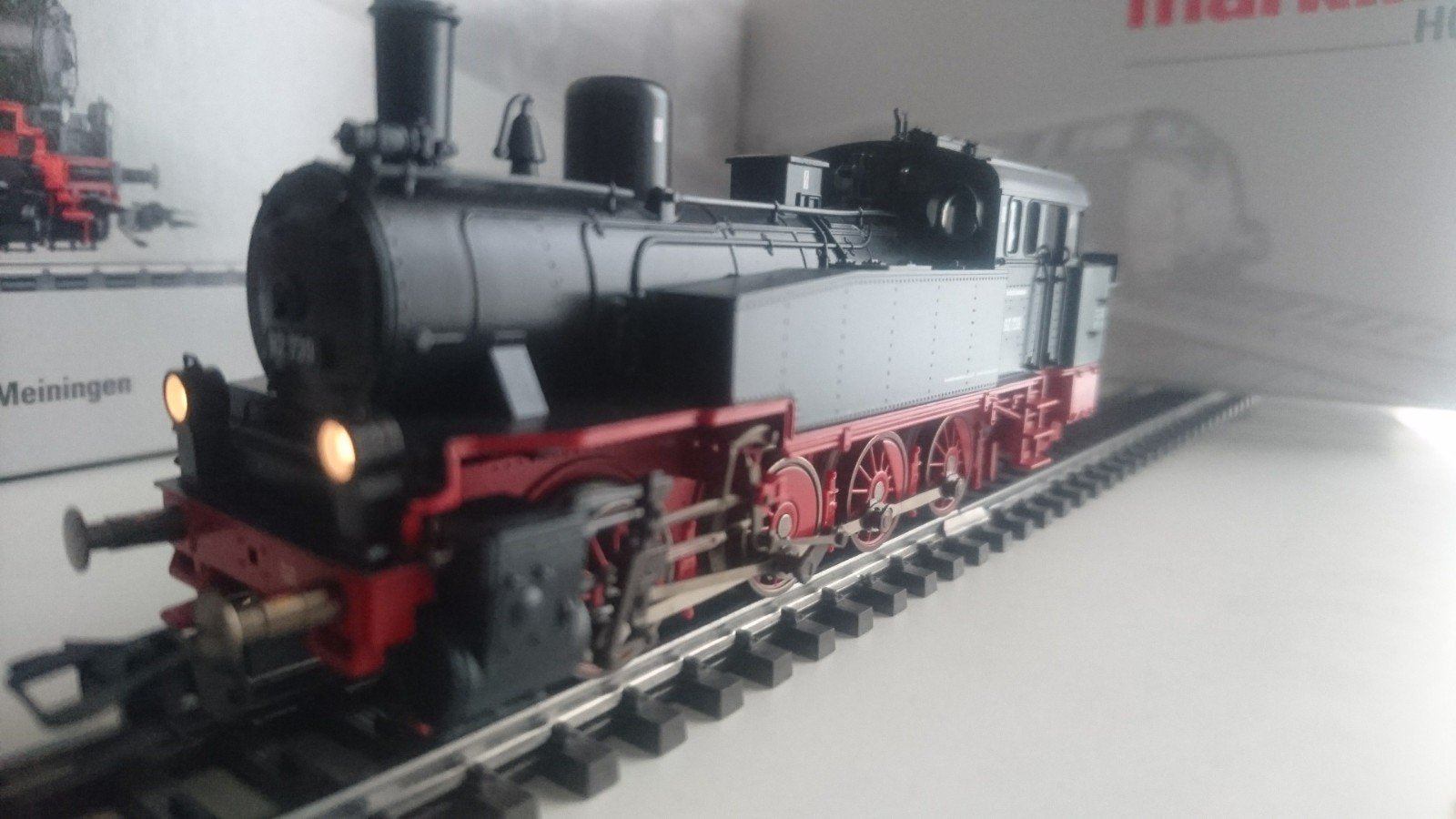 Marklin - Stoomlocomotief BR 92 DB - MfxPLUS+Geluid - Mooi, Ophalen, Wisselstroom, Locomotief, Zo goed als nieuw