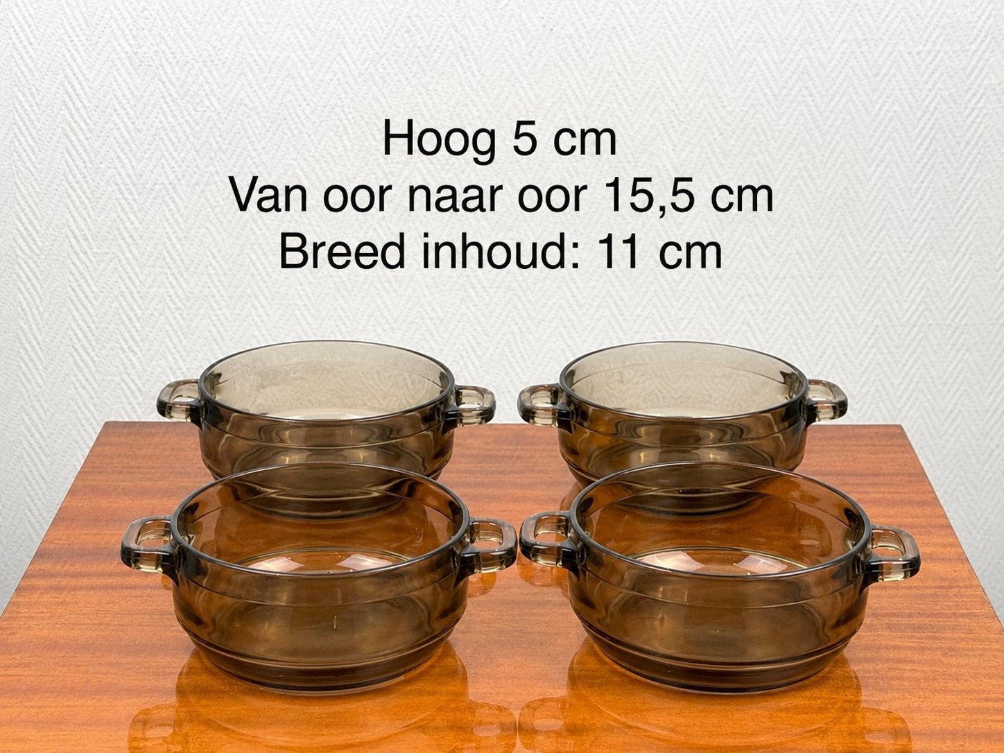 Vintage rookglas dessertschaaltjes / soepkommen set van 4, Huis en Inrichting, Keuken | Servies, Ophalen of Verzenden, Overige stijlen