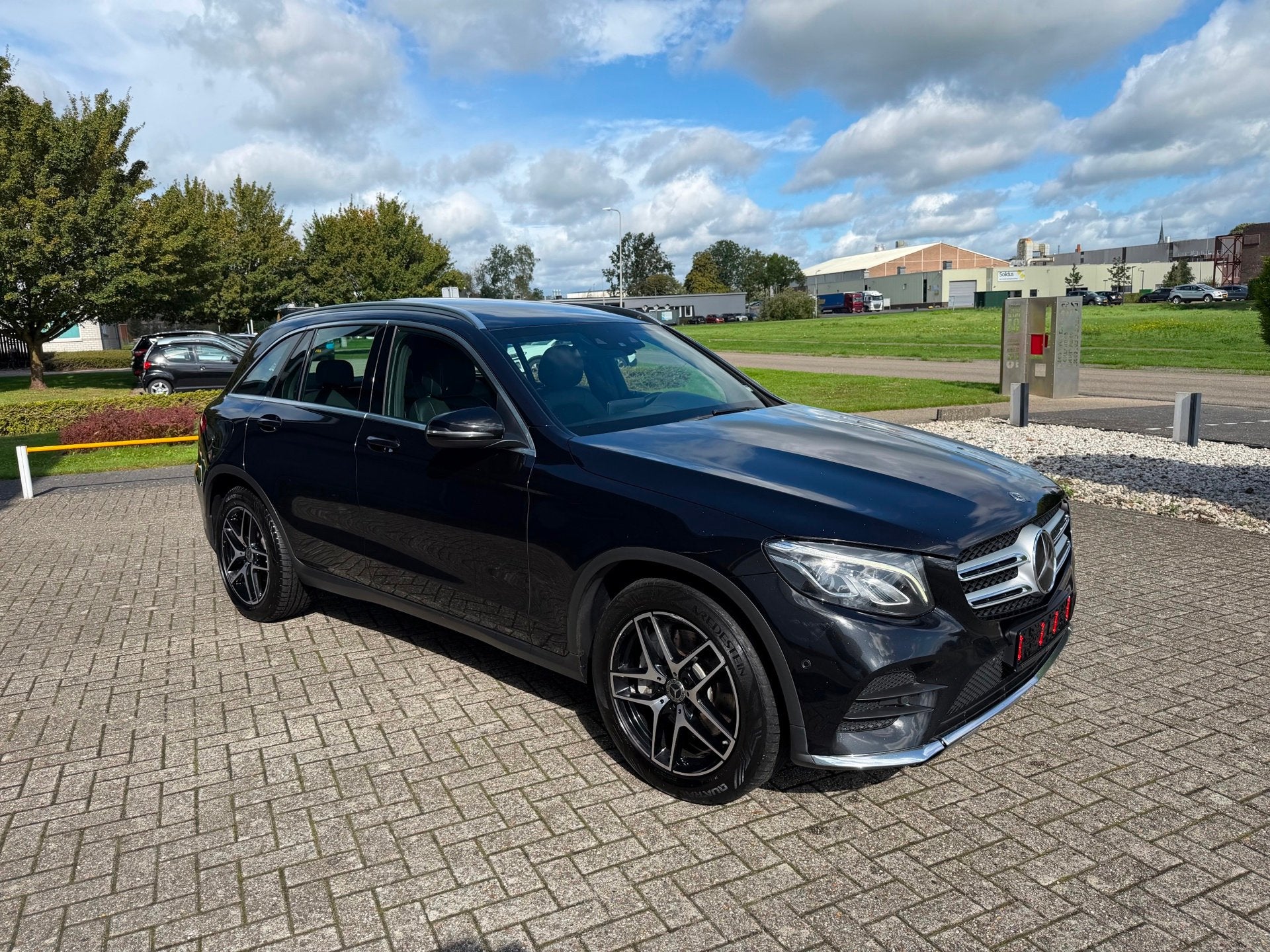 Mercedes-Benz GLC-klasse 220 d 4MATIC Business 2018 Amg Pano, Auto's, Automaat, Dealer onderhouden, Gebruikt, 4 cilinders