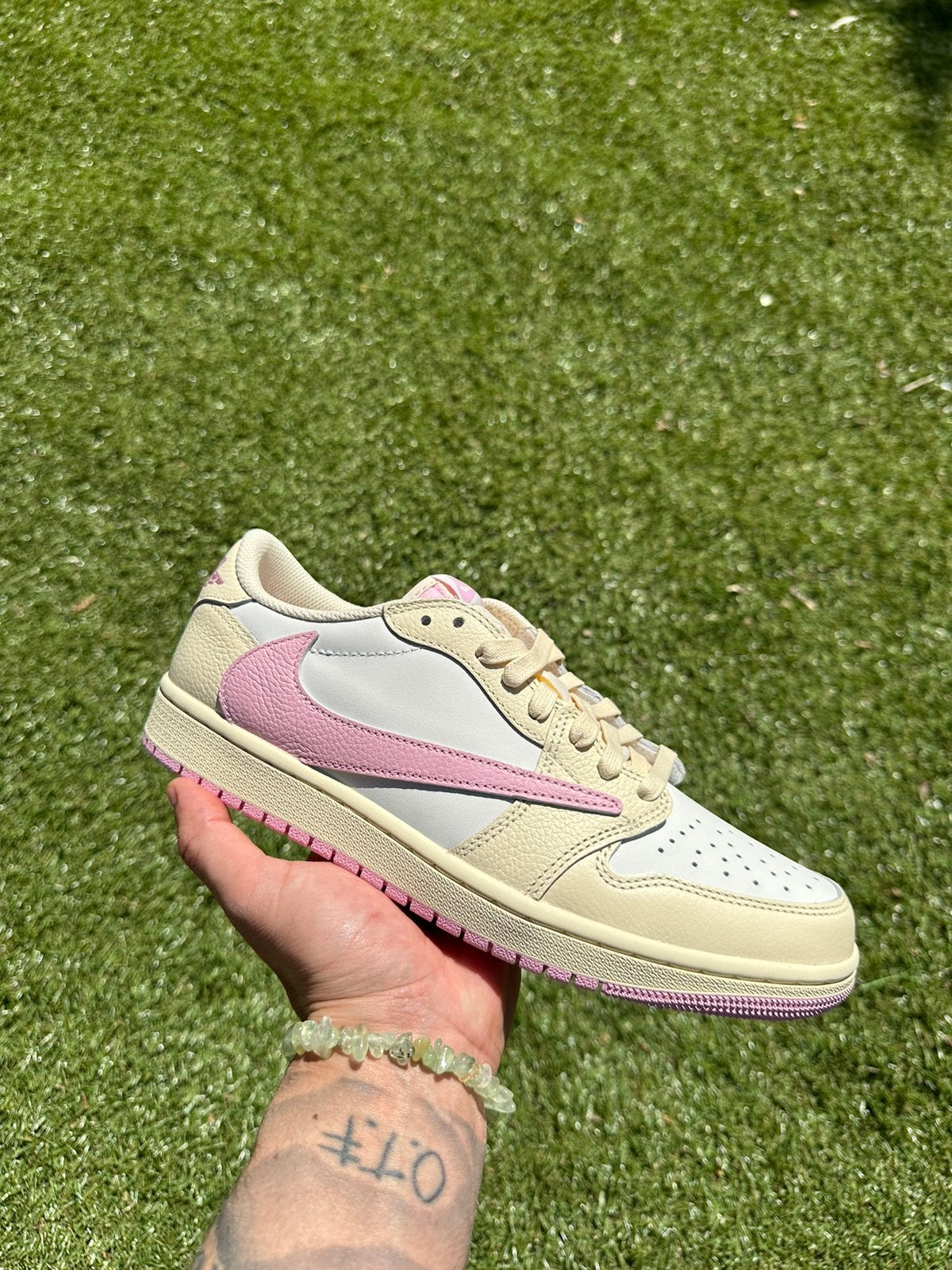 Nike Jordan 1 Low x Travis Scott “Shy Pink” | Maat 38 39 40, Ophalen of Verzenden, Nieuw, Schoenen