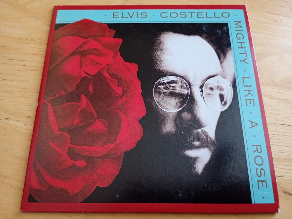 CD Elvis Costello - Mighty Like A Rose, Verzenden, Zo goed als nieuw, Poprock