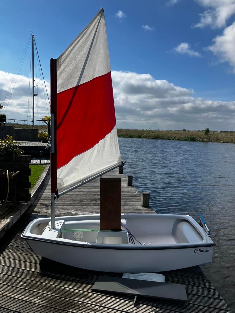 Optimist, polyester zeilbootje (netjes en compleet), Ophalen, Zo goed als nieuw, Overige typen