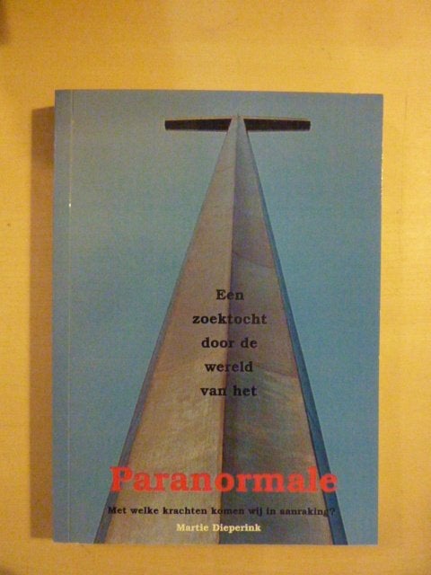 M. Dieperink - Een zoektocht van het paranormale, Ophalen of Verzenden, Zo goed als nieuw, Overige onderwerpen, Achtergrond en Informatie