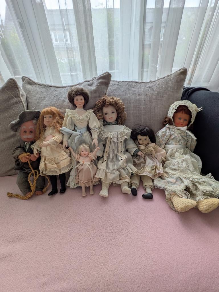 7 Leuke Poppen Collectie - Allen in 1 Koop, Verzamelen, Poppen, Ophalen of Verzenden, Pop