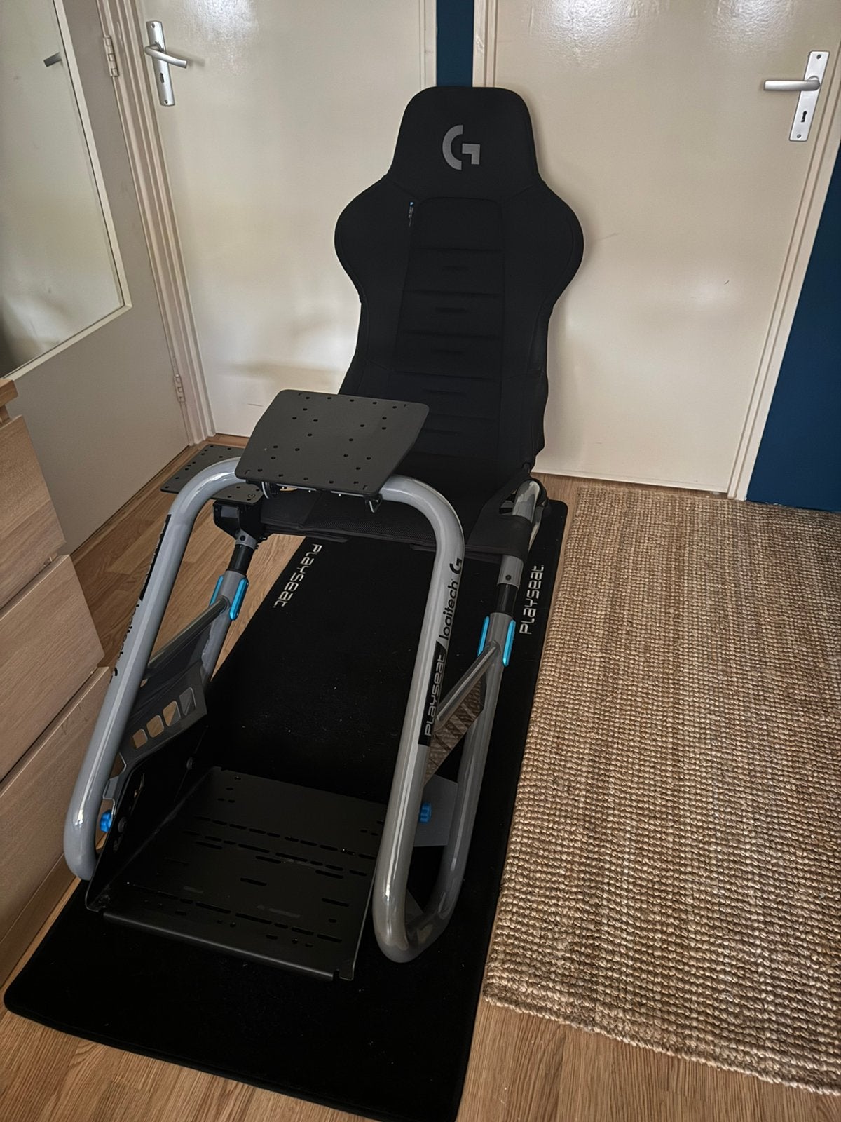 Playseat Trophy Logitech G Edition + gearshift holder + mat, Ophalen, 1 speler, Racen en Vliegen, Zo goed als nieuw