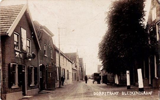 Bleskensgraaf, Dorpsstraat rond 1900, Verzenden, Voor 1920, Ongelopen, Zuid-Holland