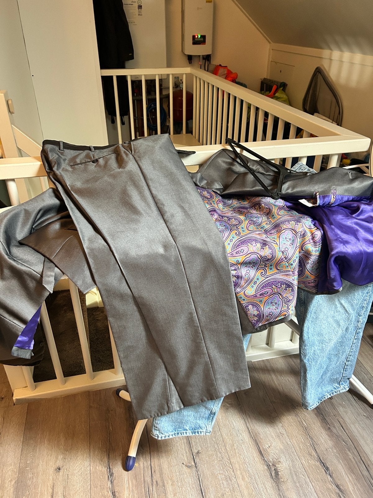KIMO Grijs Pak Maat 52 met Paarse Voering, Kleding | Heren, Ophalen, Zo goed als nieuw, Maat 52/54 (L), Grijs