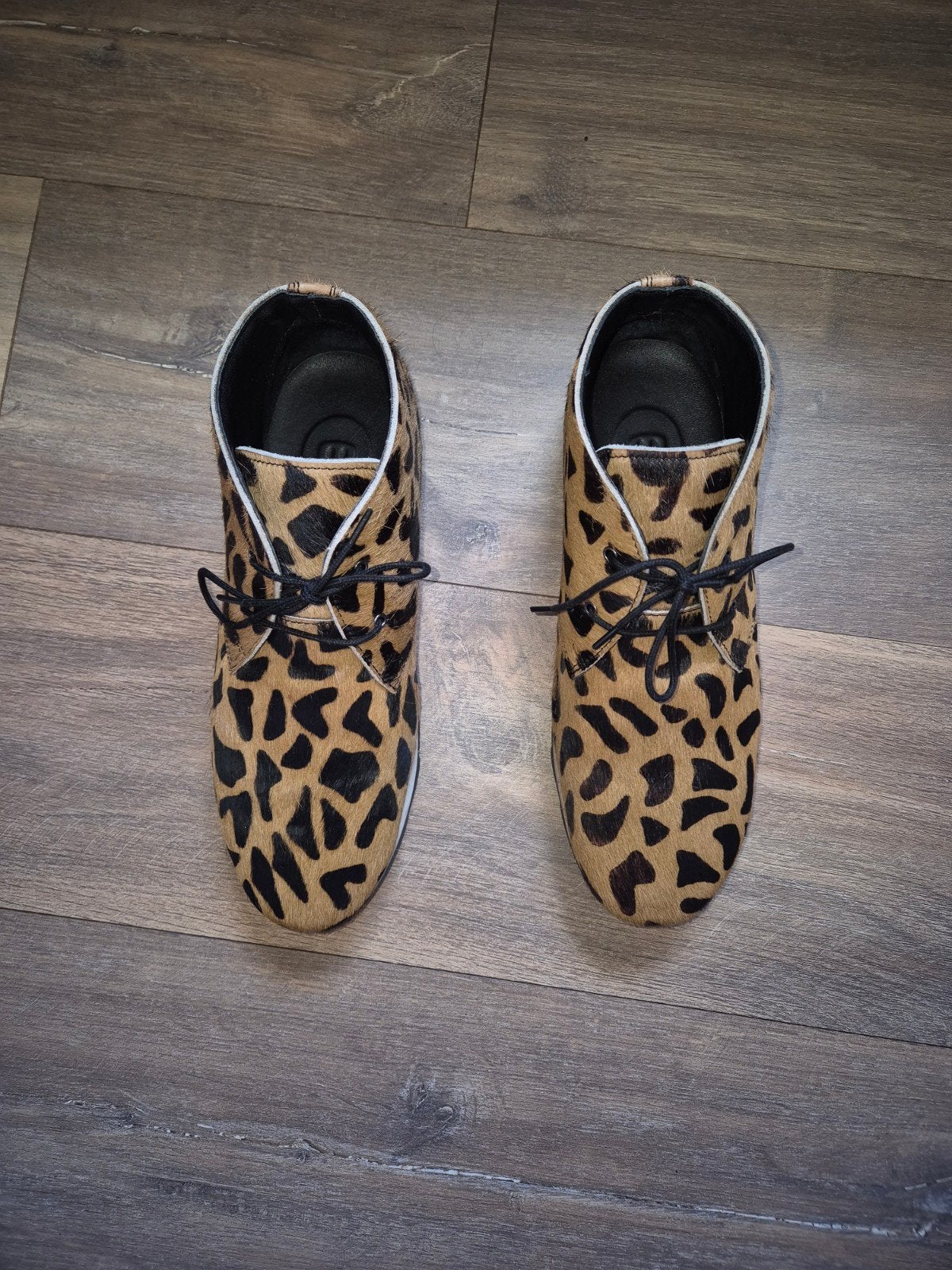 Maruti maat 42, Bruin, Ophalen of Verzenden, Maruti, Sneakers of Gympen