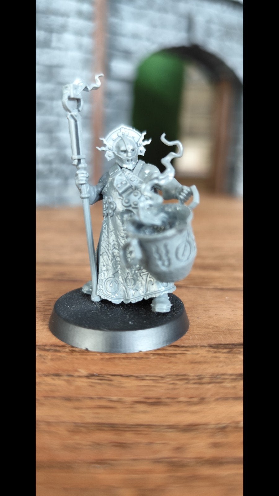 Warhammer Age of Sigmar Freeguild Alchemite Warforger Figuur, Ophalen of Verzenden, Zo goed als nieuw, Figuurtje(s)