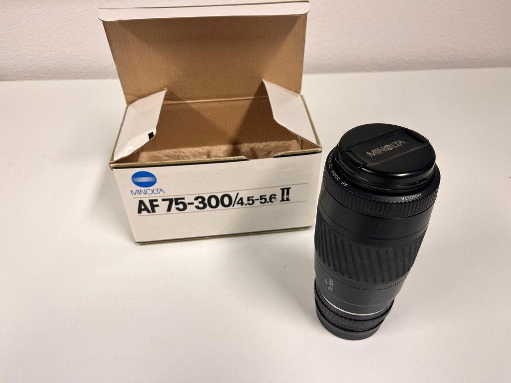 Minolta AF75-300/4.5-5.6 II, Ophalen of Verzenden, Gebruikt, Telelens, Zoom