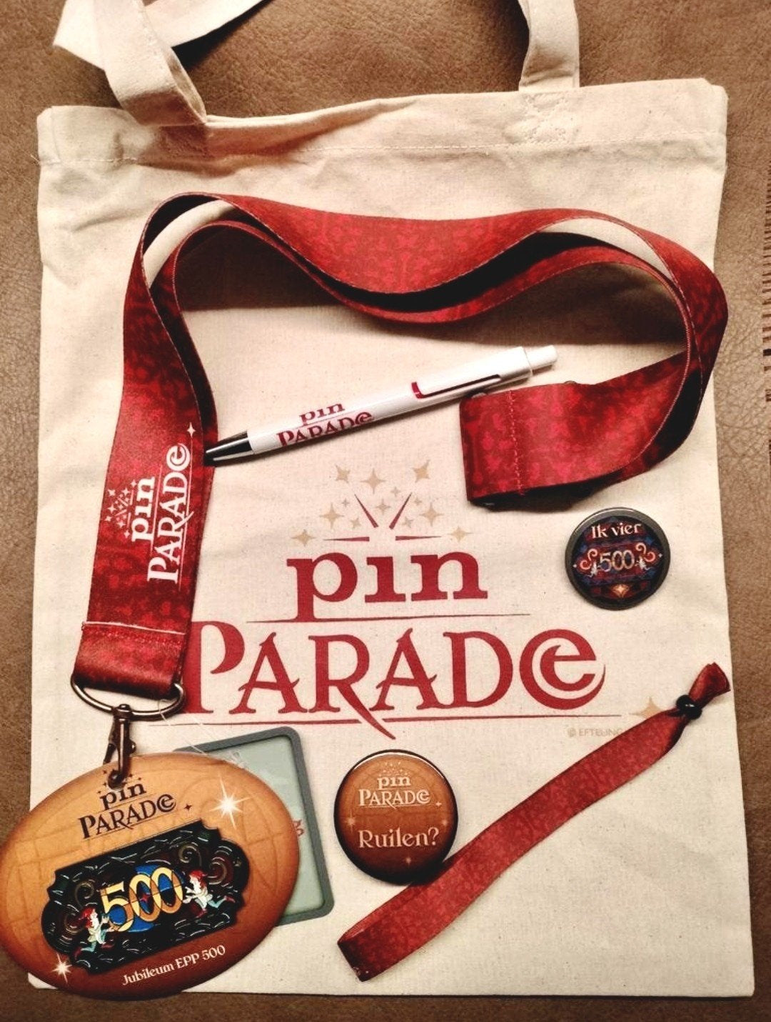 Efteling pin: Goodiebag Pin Parade 500 jubileum, Verzenden, Nieuw, Button of Speldje