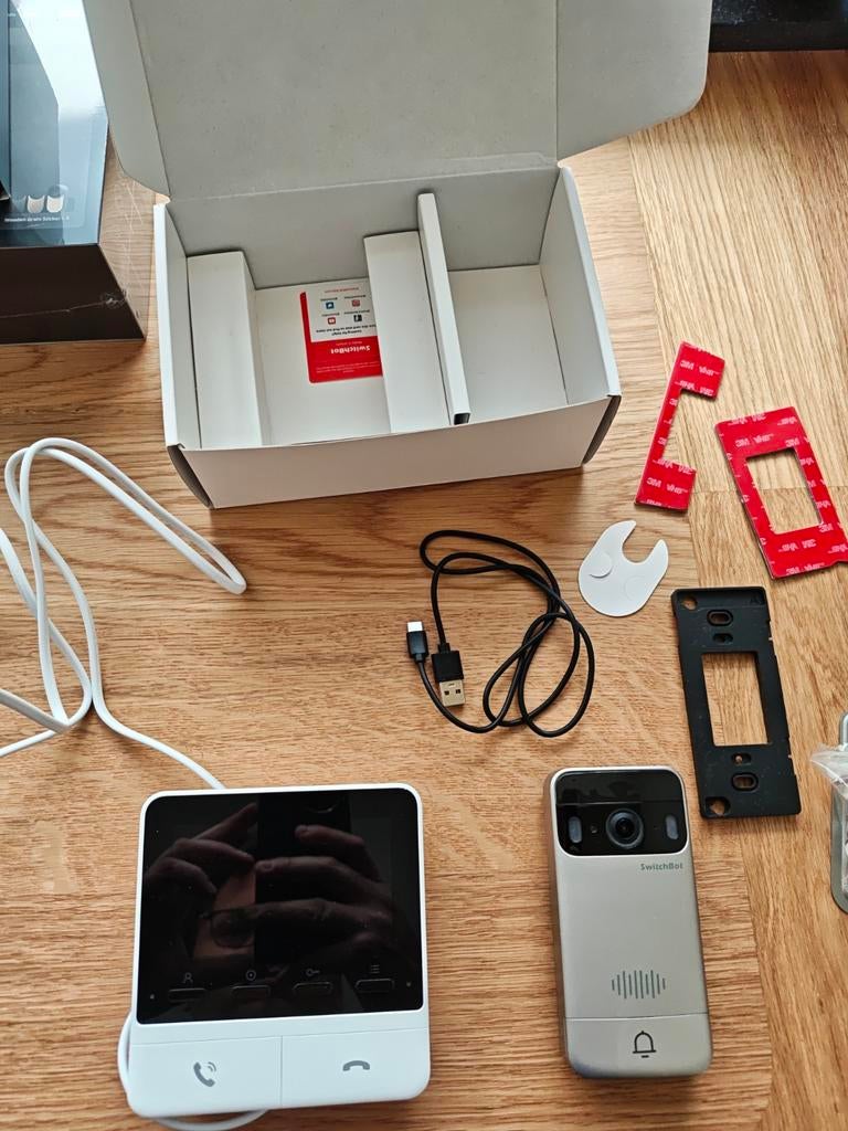 Smart video deurbel en SwitchBot Hub Mini, Ophalen of Verzenden