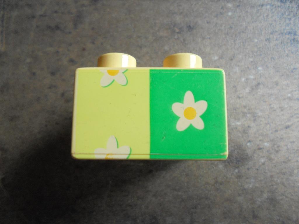 Lego Duplo Brick 2x2 (zie foto's) 2, Ophalen of Verzenden, Gebruikt, Losse stenen, Duplo