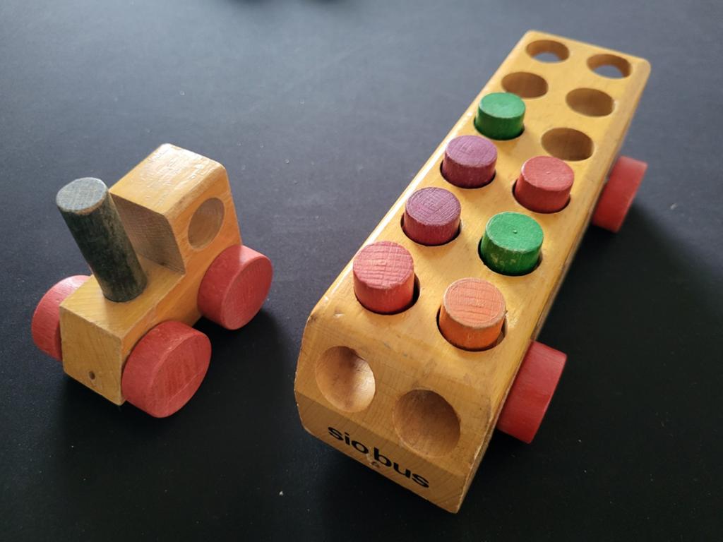 SIO Bus en Locomotief Vintage Jaren 60/70 Houten Speelgoed, Kinderen en Baby's, Speelgoed | Houten speelgoed, Gebruikt, Duw- of Trekspeelgoed