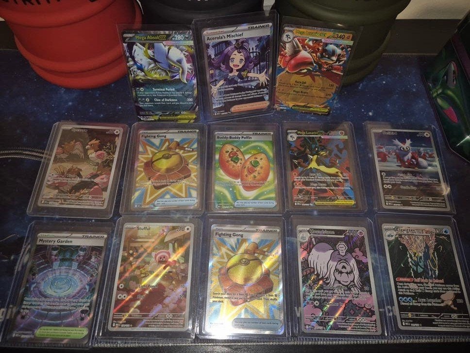 Pokemon Mega evolutions hitjes, Hobby en Vrije tijd, Verzamelkaartspellen | Pokémon, Ophalen of Verzenden, Zo goed als nieuw, Meerdere kaarten