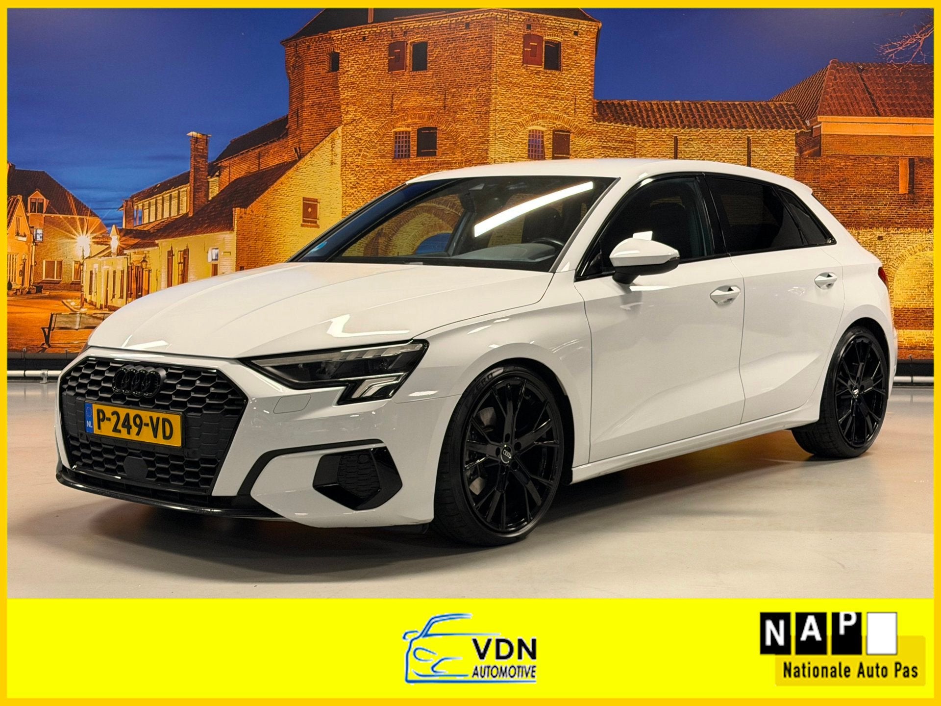 Audi A3 Sportback 30 TFSI Business Ed Automaat Led Camera Ca, Dealer onderhouden, Stof, Gebruikt, Origineel Nederlands
