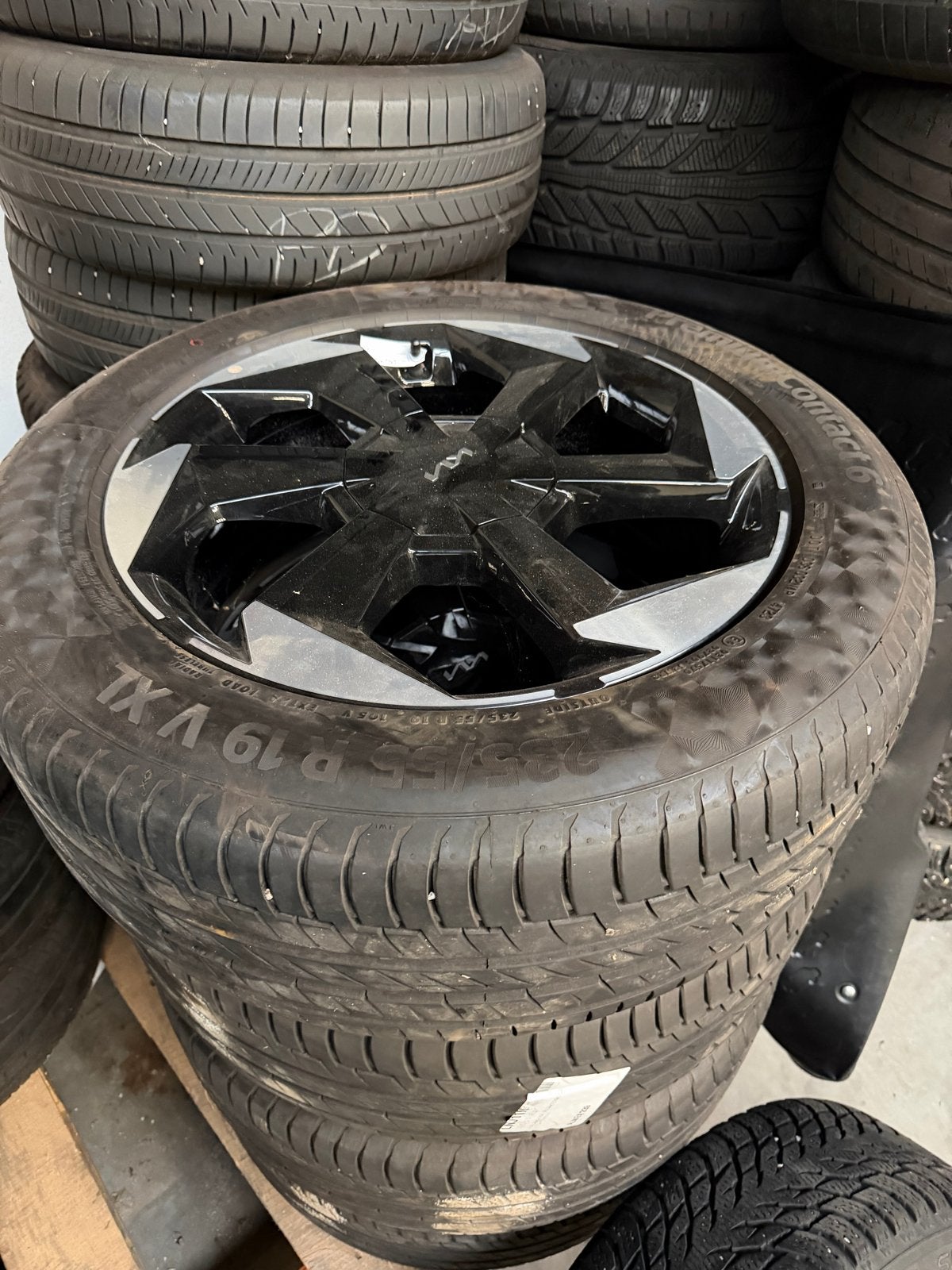 Originele Kia Sorento 19 inch velgen met banden, Auto-onderdelen, 19 inch, Gebruikt, Banden en Velgen, Ophalen of Verzenden