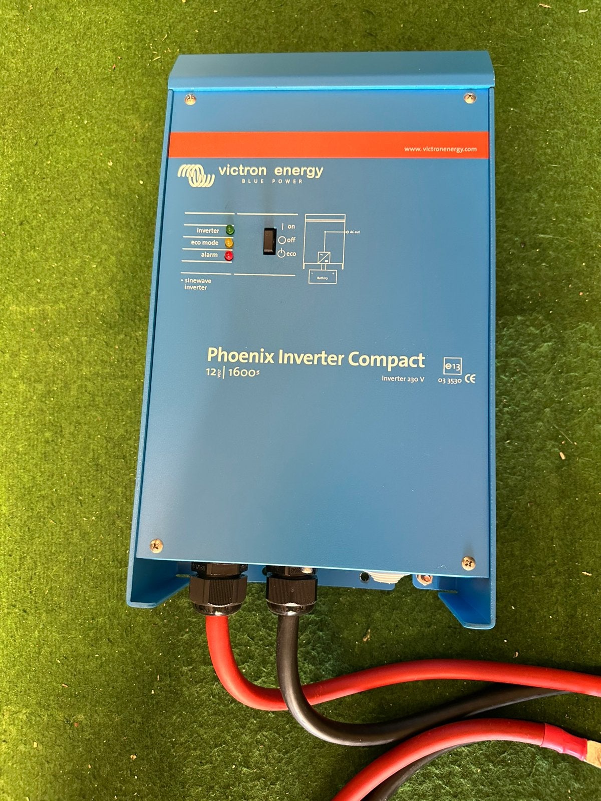 Victron Phoenix inverter Compact 12v/1600w, Ophalen, Zo goed als nieuw