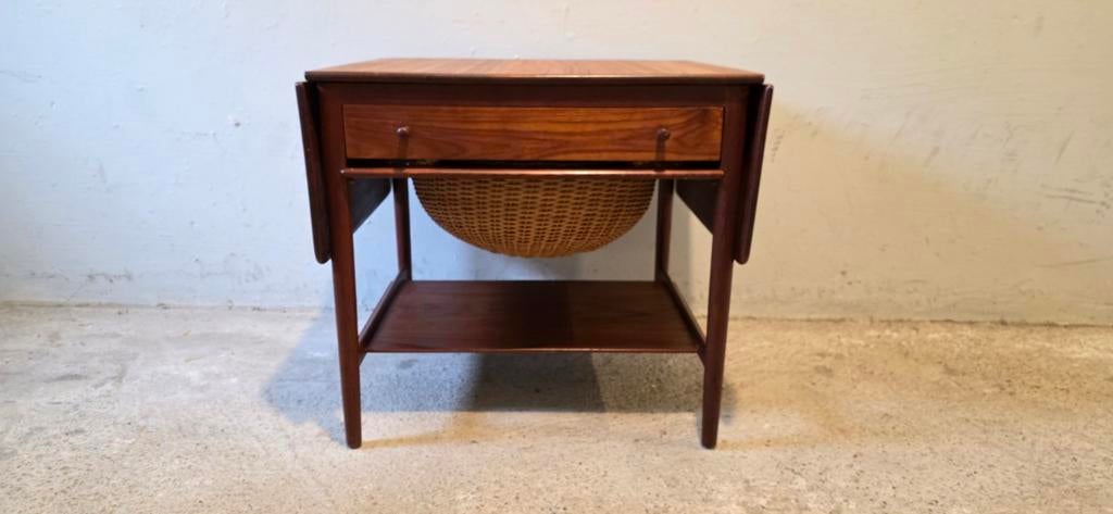 Vintage, design naaitafel Hans Wegner AT-33, Ophalen