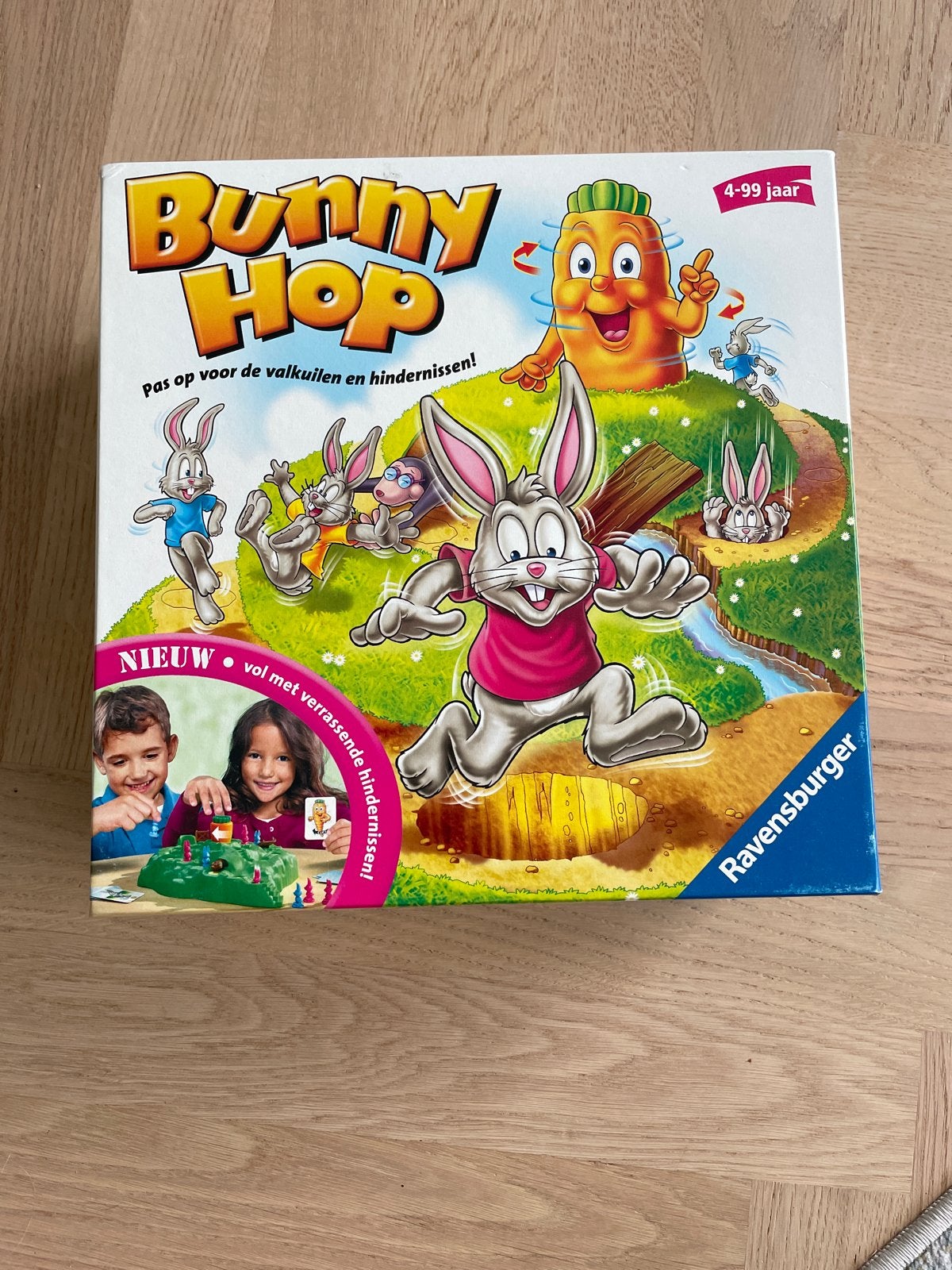 Bunny Hop Bordspel - Ravensburger (4-99 jaar), Drie of vier spelers, Ophalen of Verzenden, Zo goed als nieuw