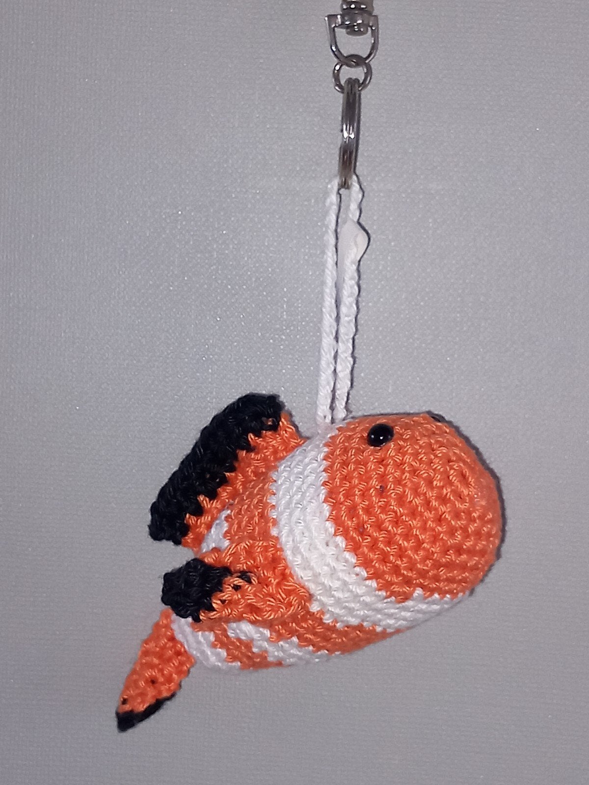 Gehaakte clownvis sleutelhanger - Nemo, Ophalen of Verzenden, Nieuw, Dier of Natuur