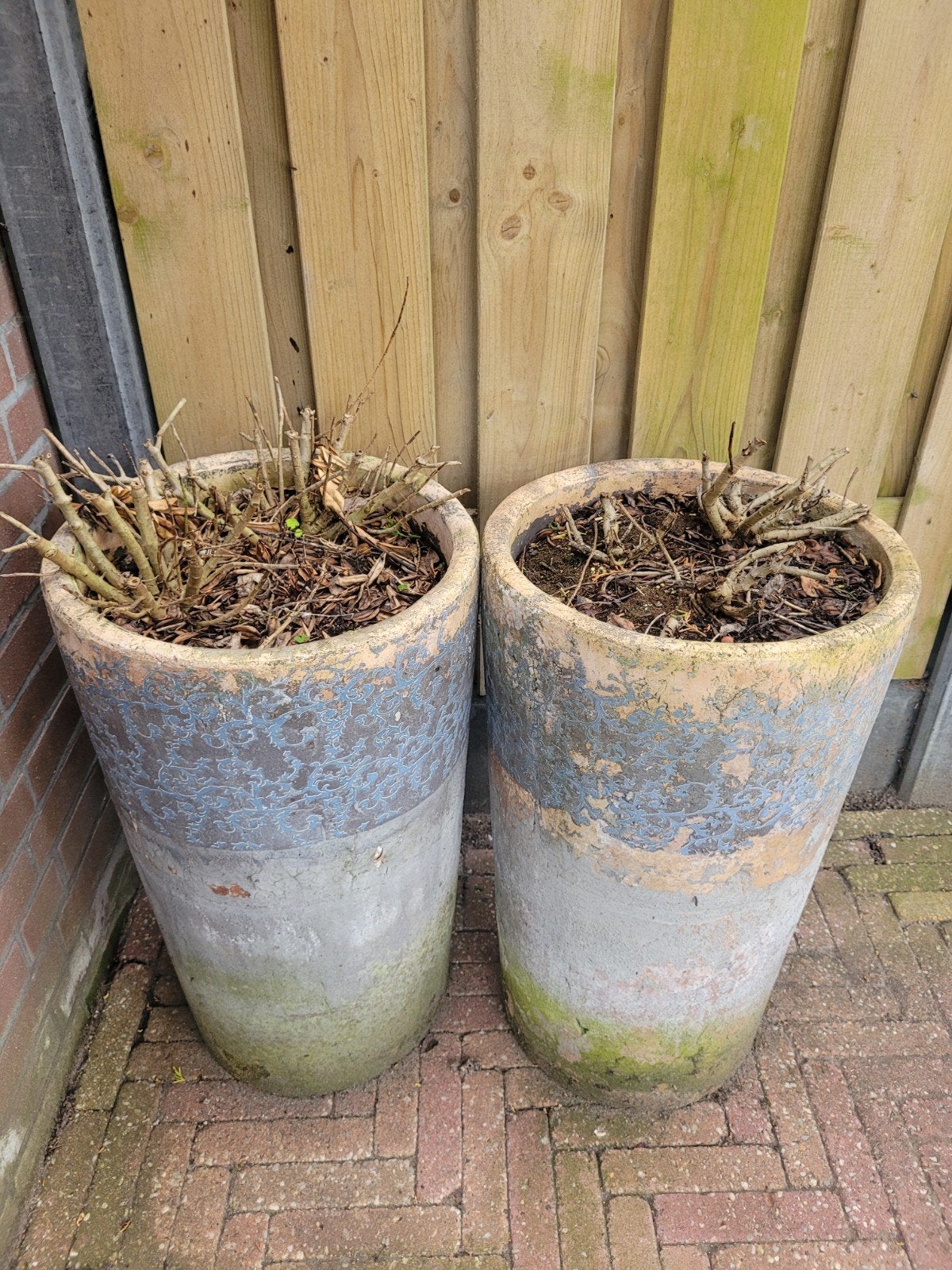 2 hoge stenen plantenpotten, Ophalen, Steen, Gebruikt, Rond