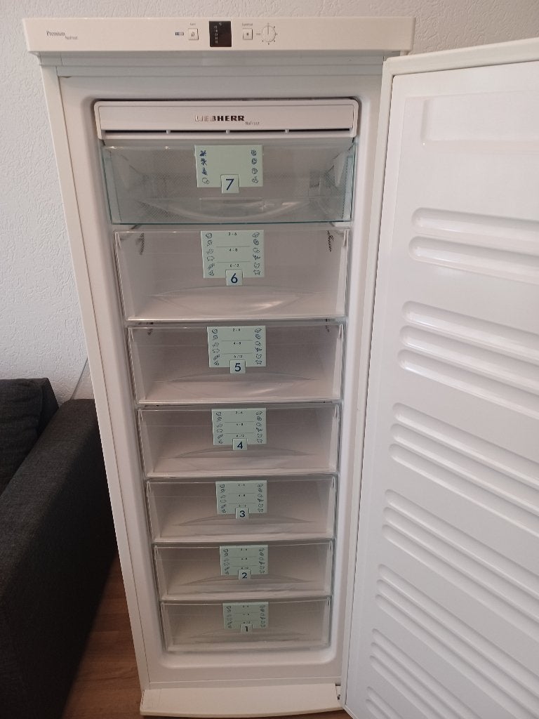 Vriezer No Frost met 7 laden Liebherr, 160 cm of meer, Zo goed als nieuw, Energieklasse A of zuiniger, Ophalen