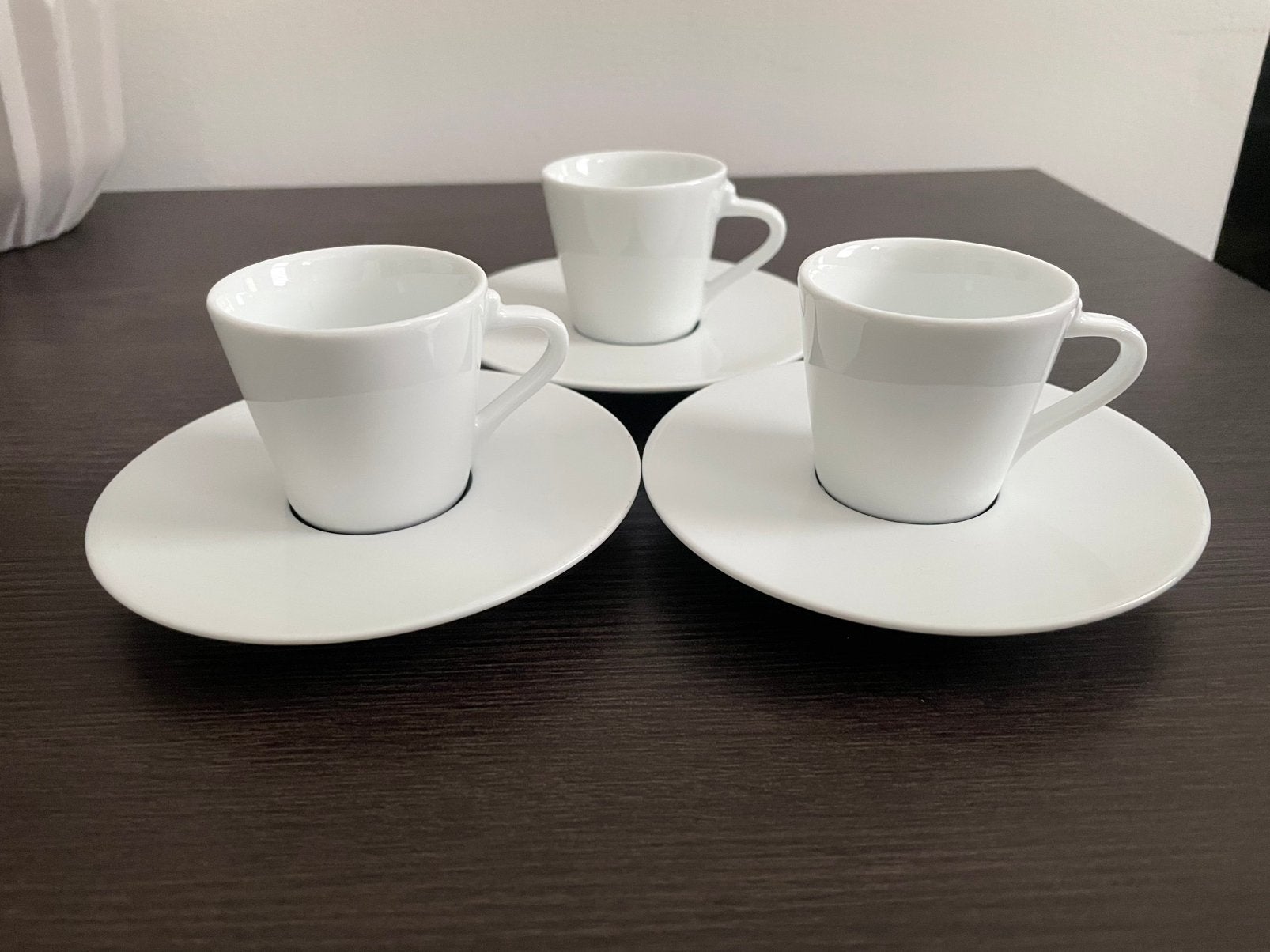 Nespresso espresso kop en schotels -Andrée Putman- zwart/wit, Overige merken, Nieuw, Ophalen of Verzenden, Modern