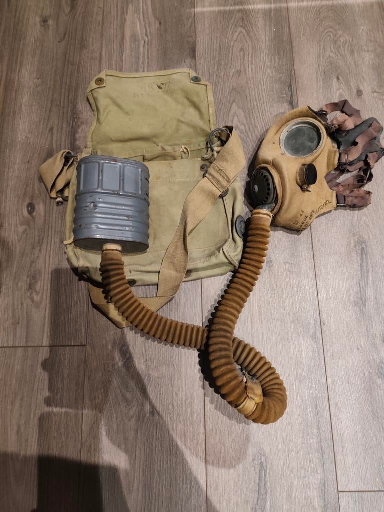 Engels gasmasker ww2 compleet met tas, Ophalen of Verzenden, Engeland, Overige typen