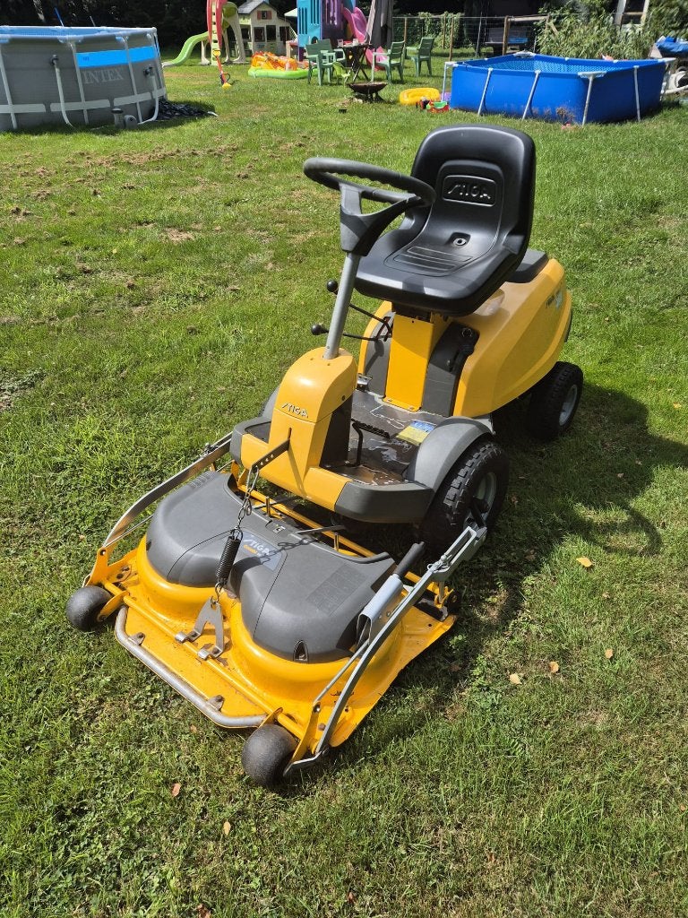 Stiga Villa 13 zitmaaier, Tuin en Terras, Ophalen, Gebruikt, Stiga, Versnellingen
