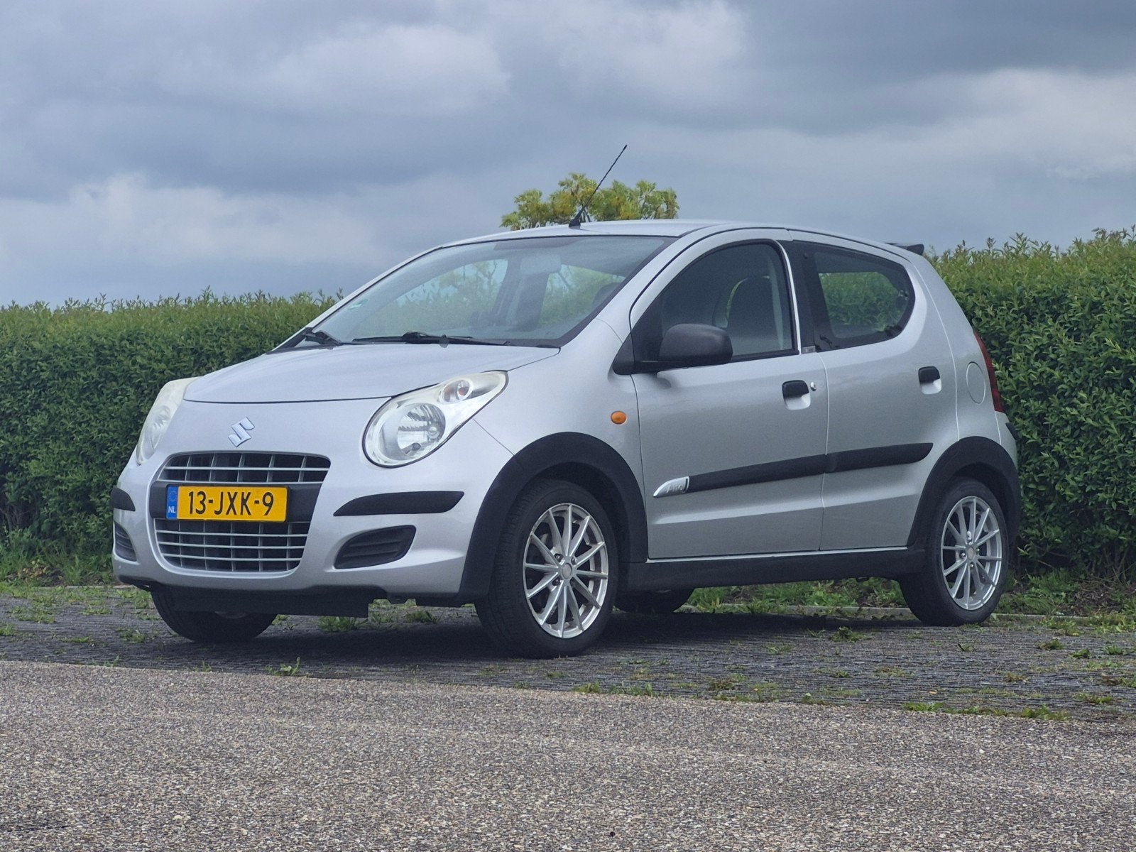 Suzuki Alto 1.0 2009 Grijs, Voorwielaandrijving, 200 kg, 4 stoelen, Origineel Nederlands
