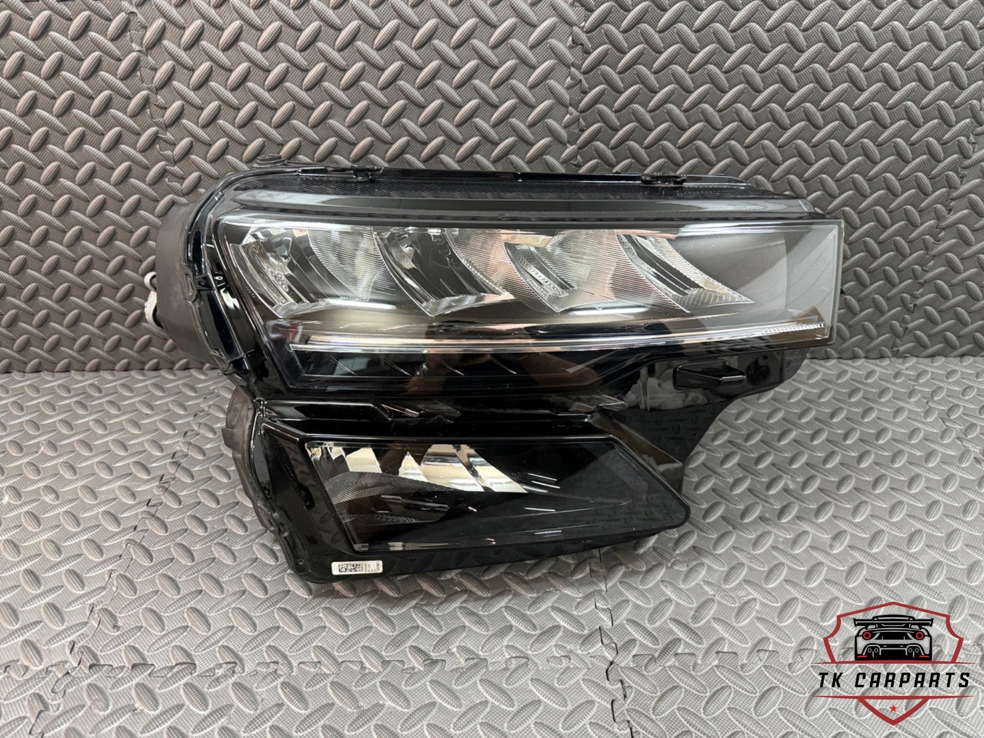 Skoda Karoq led koplamp rechts 57b941010, Skoda, Skoda Auto a.s., Gebruikt, Infoline@skoda-auto.cz